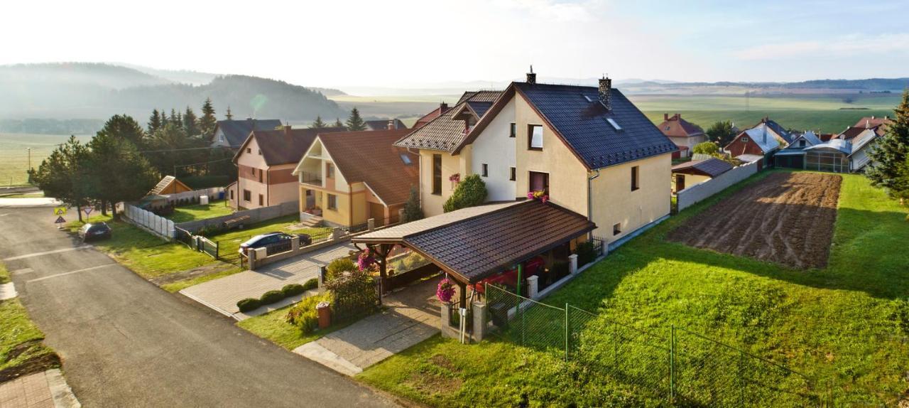 Privat Luptak Hotel Strba Exterior photo